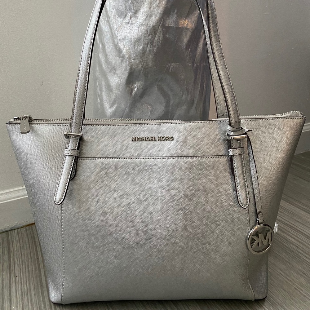 LG Silver MK Tote